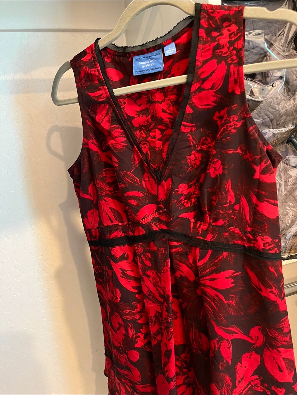 Simply Vera Vera Wang Red and Black Floral Dress